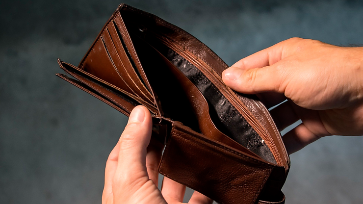 É possível penhora de cotas sociais de empresa em recuperação para garantir dívida pessoal dos sócio